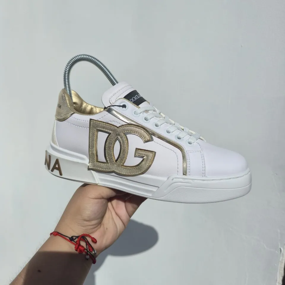 Sneaker DG Aplicación Oro