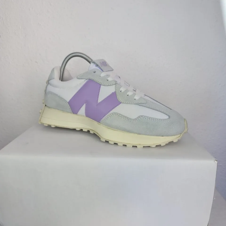 Sneaker NB327