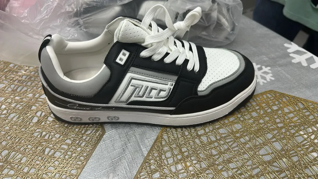 Sneaker Guc Bana