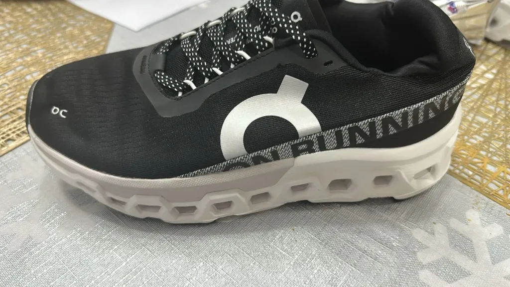 Sneaker On Run (20)